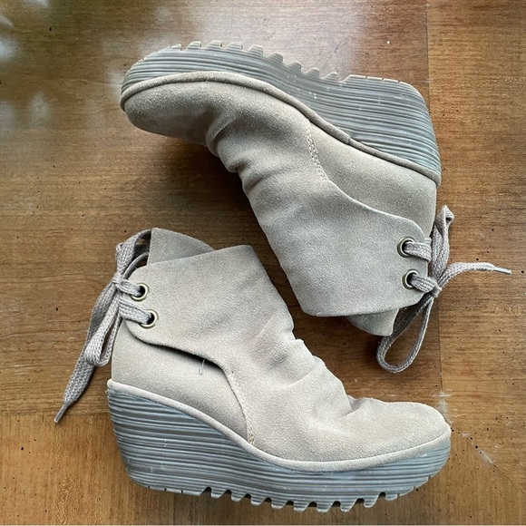 Fly London Yama Ankle Boots in Tan Suede - Picture 2 of 10